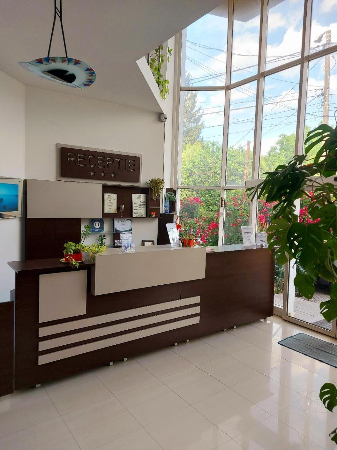 Villa Grande Iasi Extérieur photo